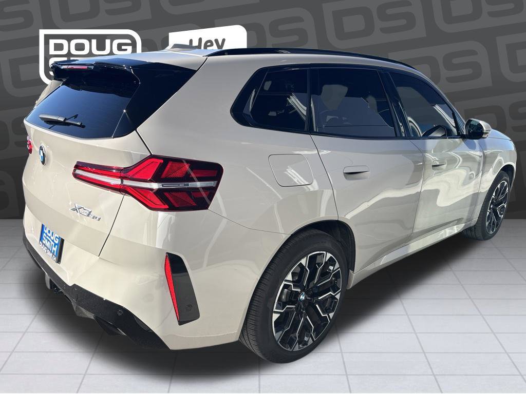 Used 2025 BMW X3 xDrive30i w/ Premium Package AWD/4WD image 4