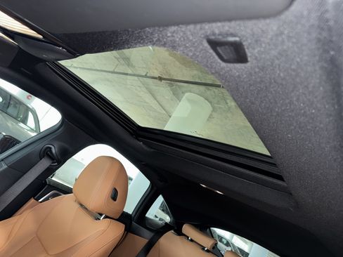 Certified 2025 BMW M440i RWD image 32