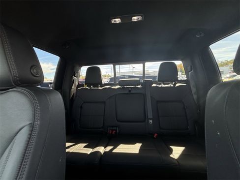 Used 2024 Chevrolet Silverado 1500 High Country w/ High Country Premium Package image 13