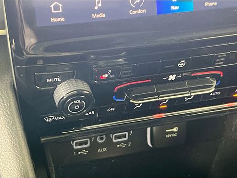 Used 2022 Jeep Grand Cherokee Limited image 20