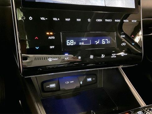 Used 2024 Hyundai Tucson Limited image 24