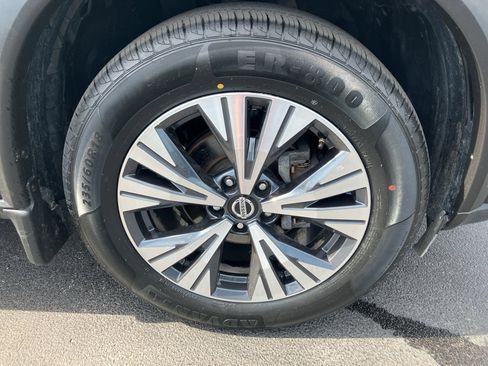 Used 2021 Nissan Rogue SV w/ Premium Package AWD/4WD image 10