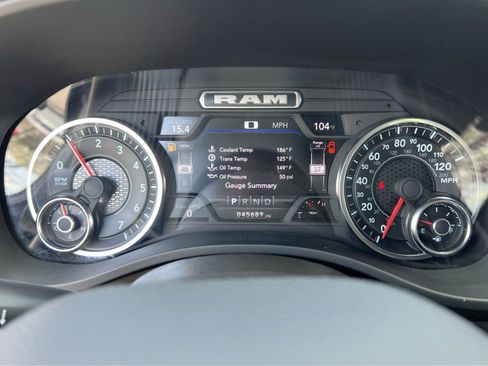 Used 2024 RAM 1500 Laramie RWD image 15