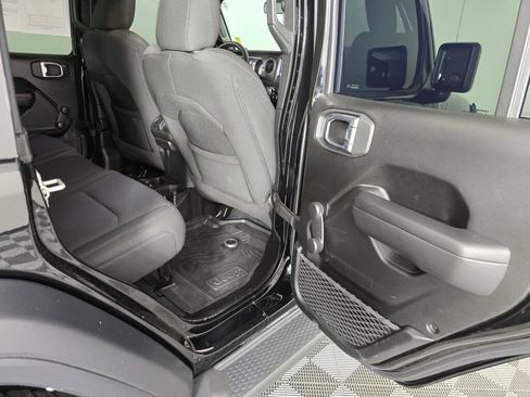 Used 2023 Jeep Wrangler Sport image 39