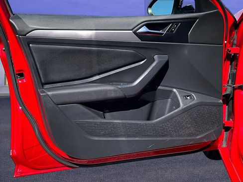 Used 2019 Volkswagen Jetta image 20