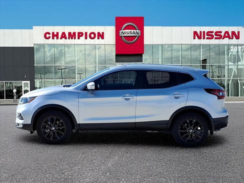 Used 2022 Nissan Rogue Sport SV image 4