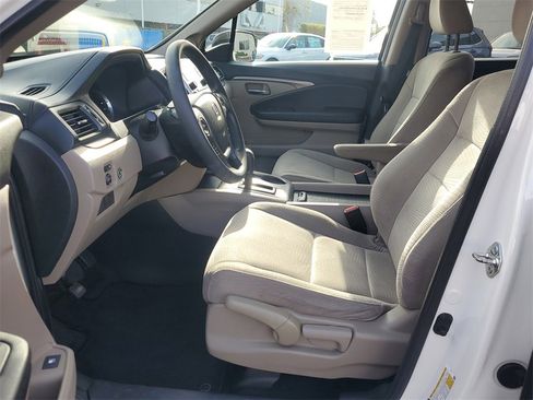 Used 2018 Honda Pilot LX image 20
