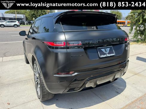 Used 2022 Land Rover Range Rover Evoque R-Dynamic SE image 5