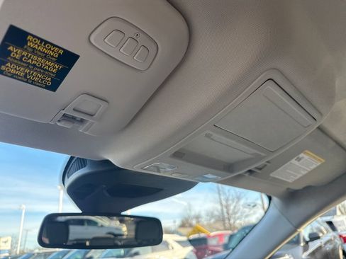 Used 2025 Ford Escape Platinum image 41