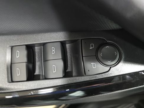 New 2027 Chevrolet Equinox LT w/ Convenience Package II AWD/4WD image 29