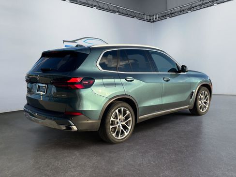 Certified 2025 BMW X5 xDrive40i w/ Premium Package image 3