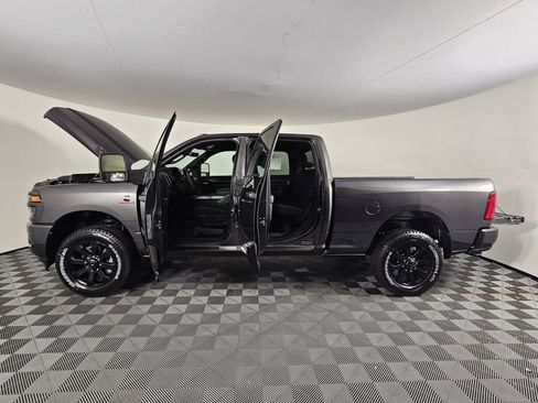New 2026 RAM 3500 Big Horn AWD/4WD image 17