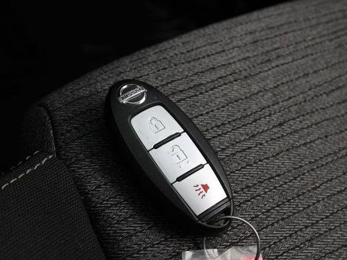 Certified 2021 Nissan Rogue S image 29