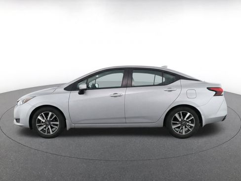 Used 2025 Nissan Versa SV FWD image 4