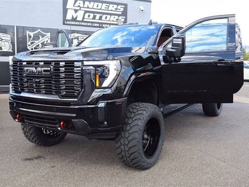 Used 2024 GMC Sierra 3500 Denali Ultimate AWD/4WD image 30