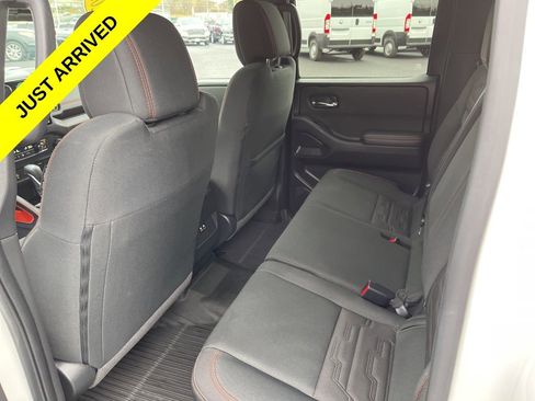 Used 2024 Nissan Frontier PRO-4X w/ Technology Package image 19