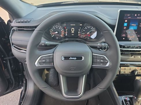 New 2026 Jeep Compass Latitude image 27