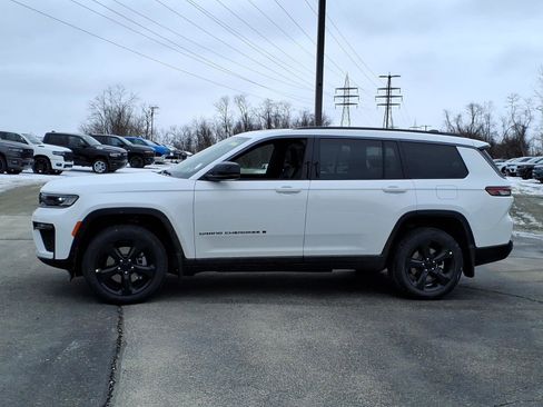 New 2026 Jeep Grand Cherokee L Limited AWD/4WD image 2