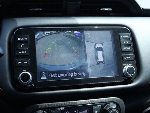 Used 2023 Nissan Kicks SR w/ SR Premium Package FWD image 29