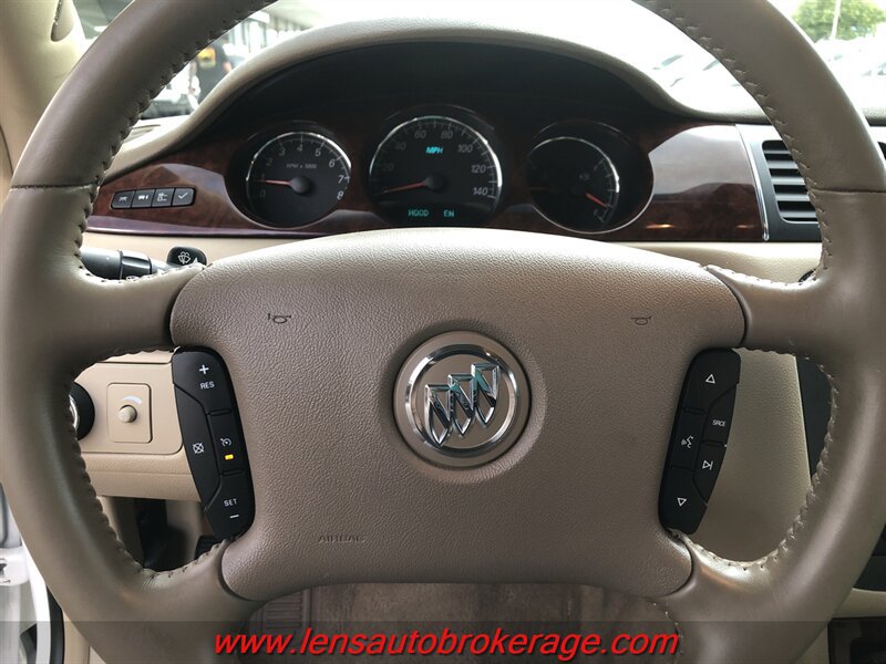 Used 2006 Buick Lucerne CXL w/ Driver Confidence Package FWD image 13