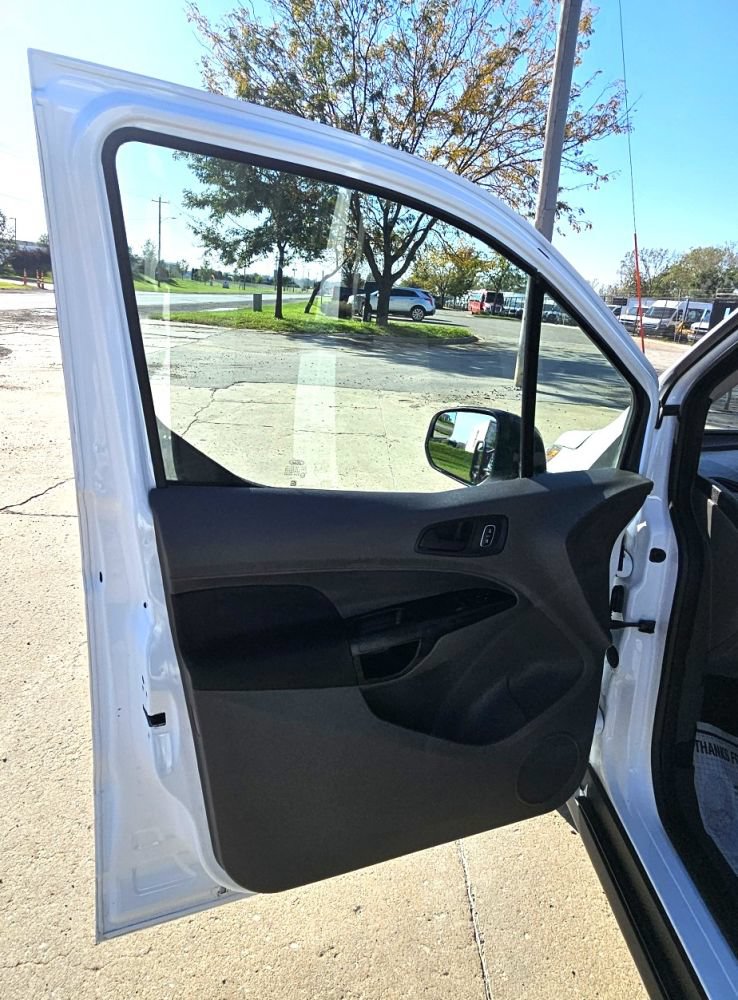 Used 2023 Ford Transit Connect XL FWD image 13