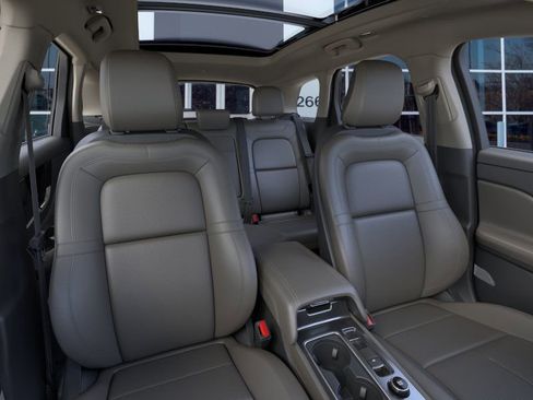 New 2025 Lincoln Corsair Premiere w/ Equipment Group 101A image 10