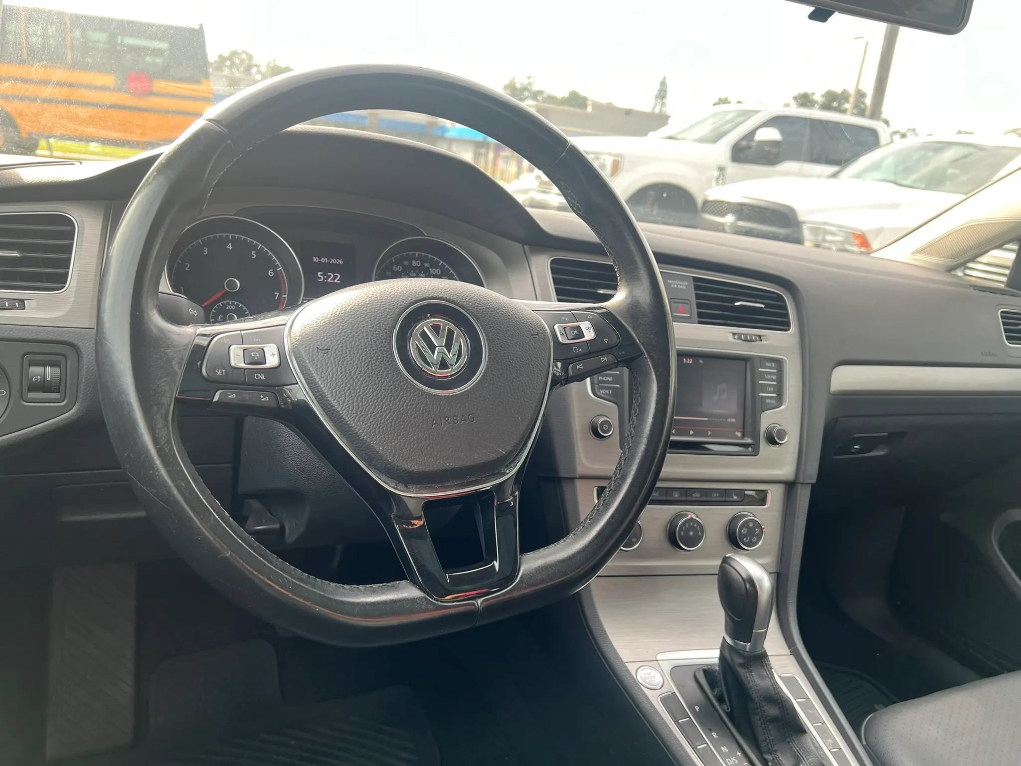 Used 2016 Volkswagen Golf Limited Edition FWD image 14