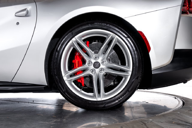Certified 2020 Ferrari 812 Superfast RWD image 26