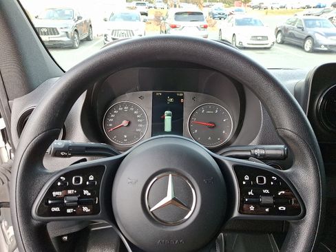 Used 2024 Mercedes-Benz Sprinter 2500 image 17