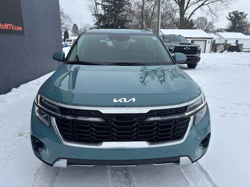 Used 2024 Kia Seltos EX image 10