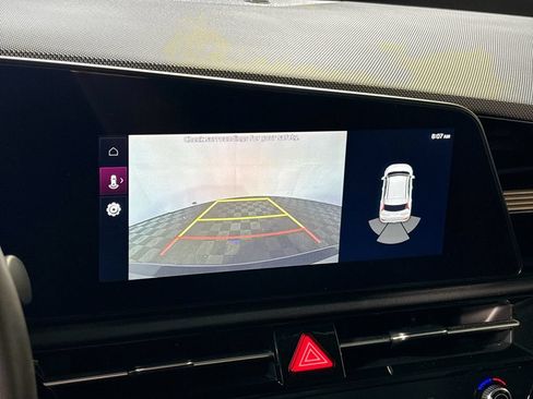 Certified 2023 Kia Niro Wind FWD image 18