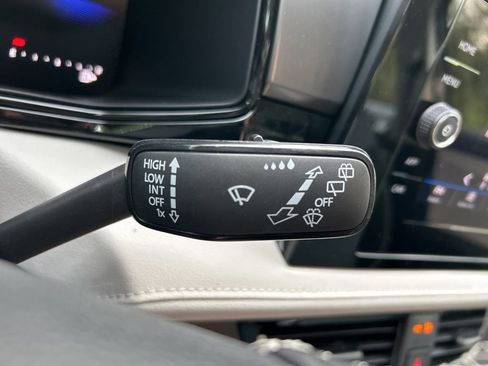 New 2026 Volkswagen Taos S image 28