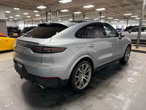 Used 2021 Porsche Cayenne Coupe image 4