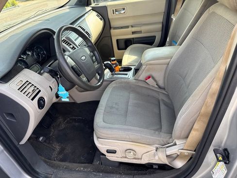 Used 2012 Ford Flex SE FWD image 13