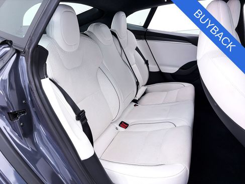 Used 2022 Tesla Model S Plaid AWD/4WD image 33