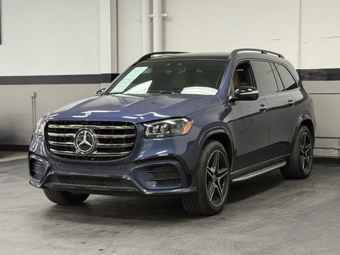 Certified 2025 Mercedes-Benz GLS 450 GLS 450 image 6