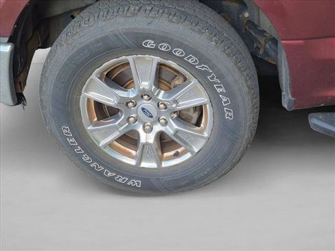 Used 2016 Ford F150 XLT w/ Equipment Group 301A Mid AWD/4WD image 9