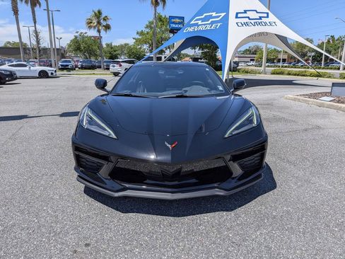 Used 2022 Chevrolet Corvette Stingray Coupe w/ Z51 Performance Package RWD image 8