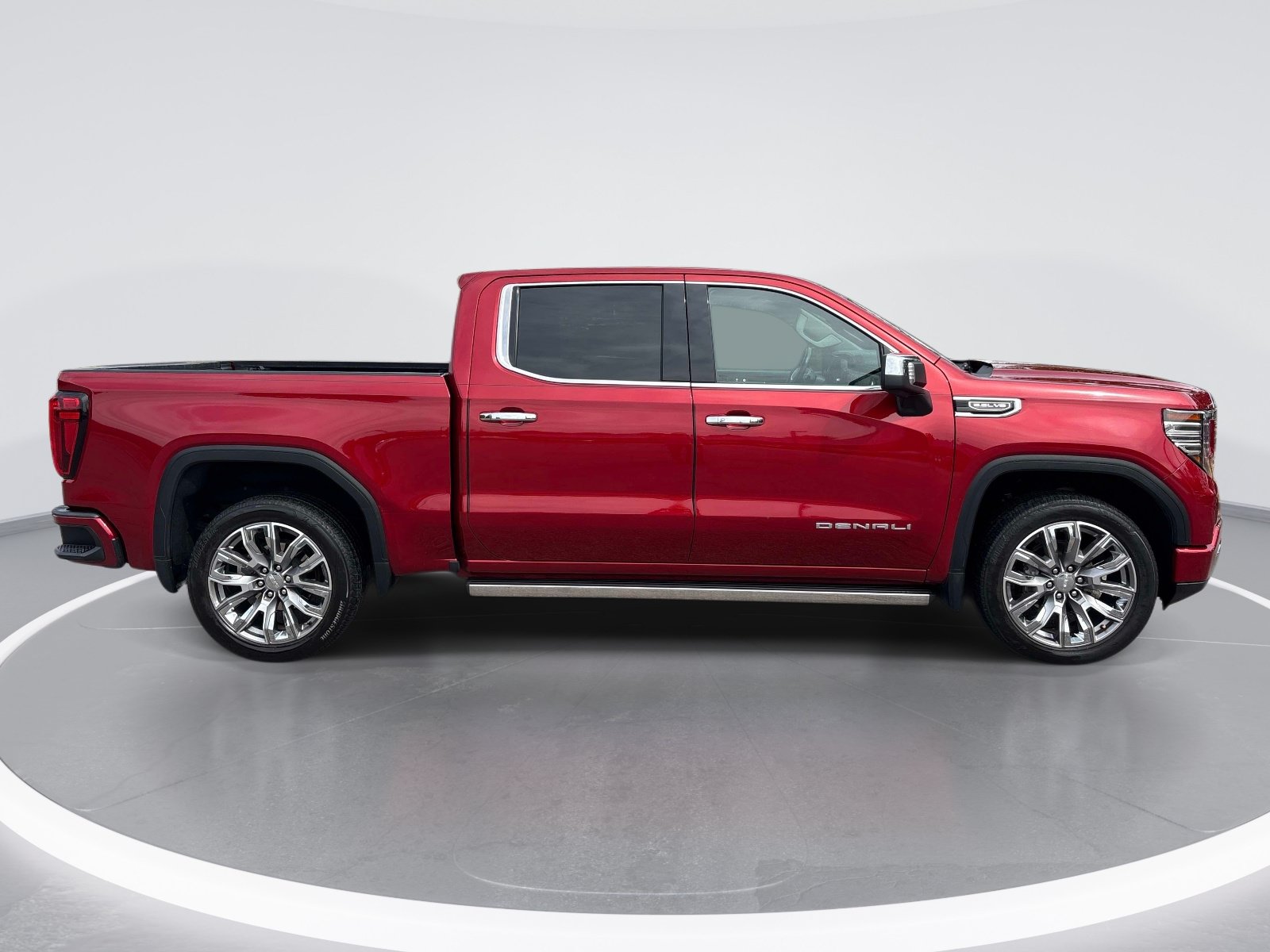 Used 2024 GMC Sierra 1500 Denali w/ Denali Reserve Package AWD/4WD image 9