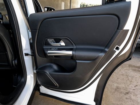 Used 2022 Mercedes-Benz GLA 250 image 48