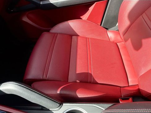 Used 2022 Porsche Cayenne image 22