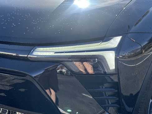 Certified 2024 Chevrolet Blazer EV LT image 11