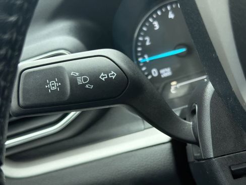 Used 2023 Ford Explorer XLT w/ Equipment Group 202A image 27