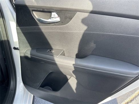 Used 2024 Kia Forte GT-Line w/ GT-Line Premium Package image 20