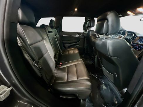 Used 2018 Jeep Grand Cherokee Limited w/ Trailer Tow Group IV image 19