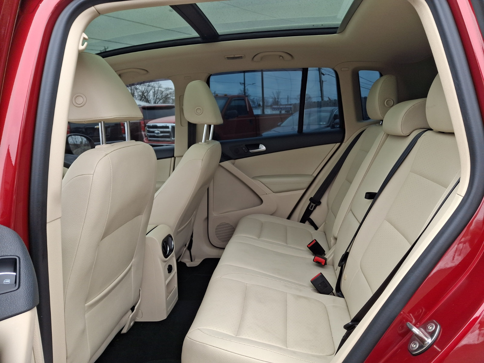 Used 2016 Volkswagen Tiguan SE AWD/4WD image 8