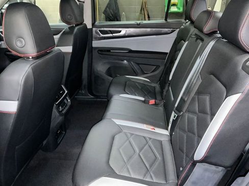 New 2026 Volkswagen Atlas Peak Edition AWD/4WD image 19