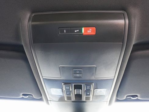 Used 2023 Volkswagen Atlas Cross Sport SEL image 16