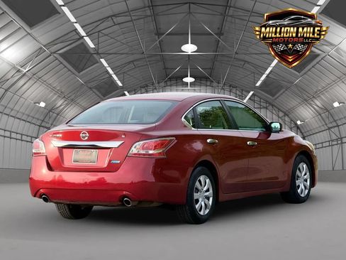 Used 2014 Nissan Altima 2.5 S FWD image 9
