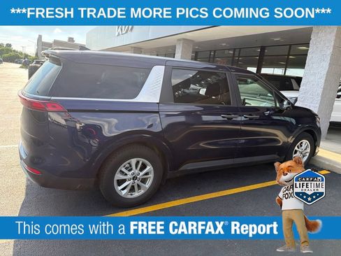 Used 2024 Kia Carnival LX FWD image 4